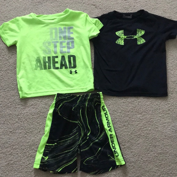 Under armour t shirt and short set Clearance